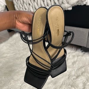 Black straps heel
